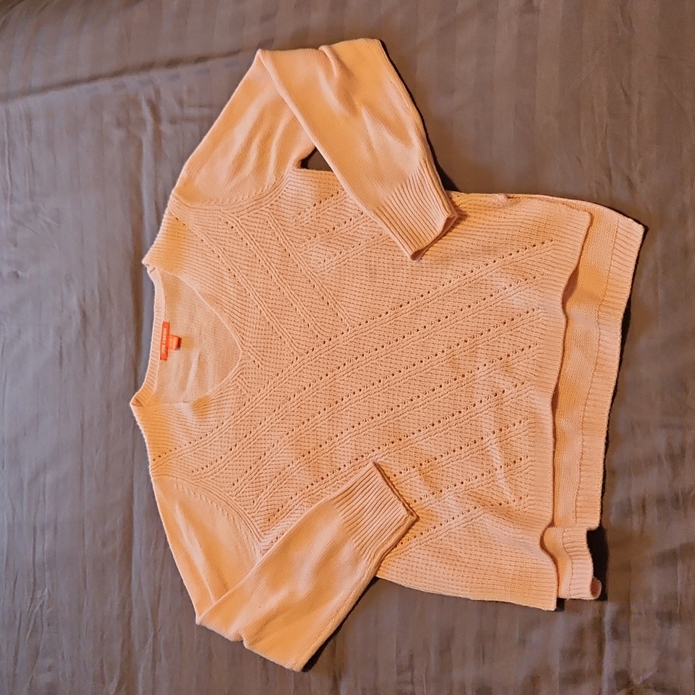 Ladies Joe Fresh baby pink sweater, size Large